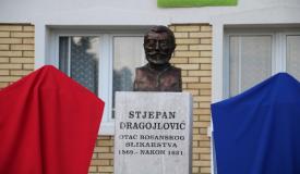 U Borovici otkrivena bista  Stjepanu Dragojloviću, ocu bosanskog slikarstva