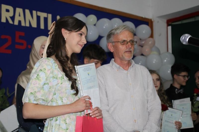 OS-Vares-Majdan-mala-matura-100