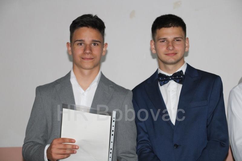 OS-Vares-Majdan-mala-matura-102