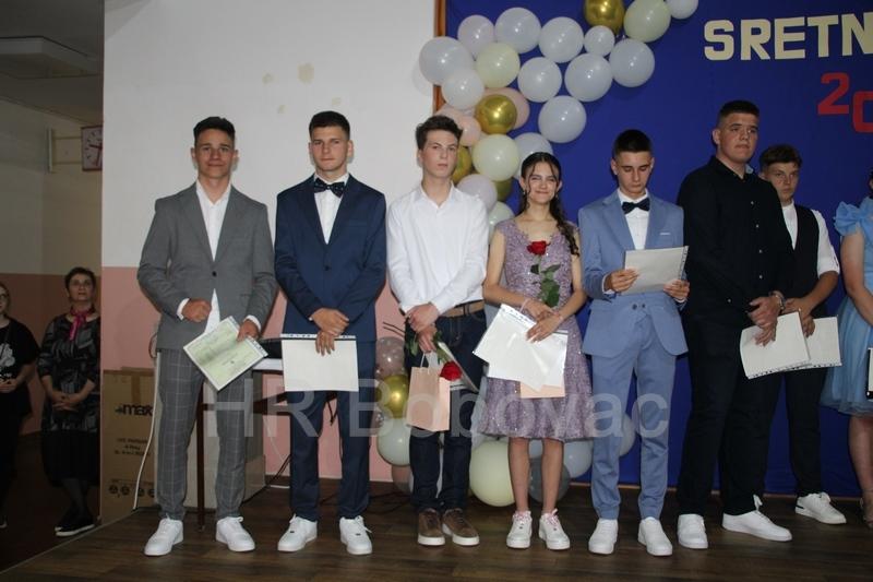 OS-Vares-Majdan-mala-matura-110
