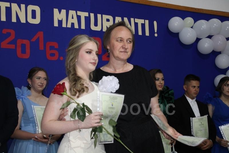 OS-Vares-Majdan-mala-matura-84