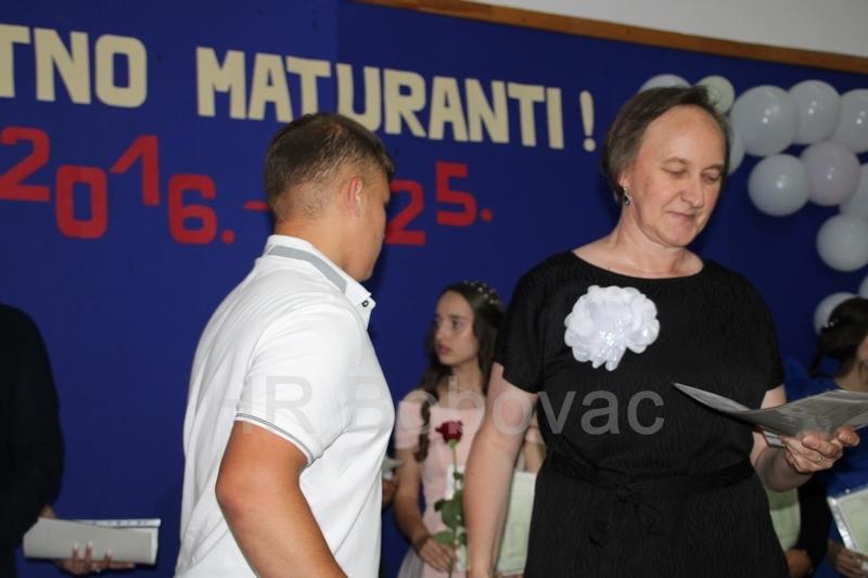 OS-Vares-Majdan-mala-matura-85