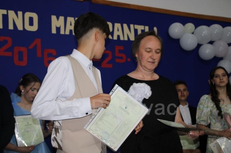 OS-Vares-Majdan-mala-matura-87