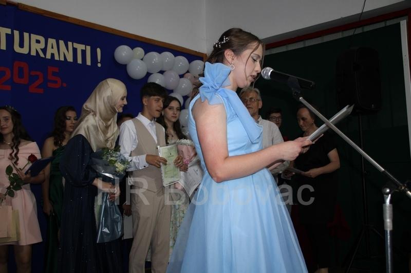 OS-Vares-Majdan-mala-matura-96