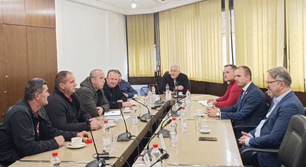 Ministar Čajić razgovarao s poljoprivrednicima sa Babinjskog područja