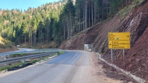 Potpuna obustava prometa na spoju R444a - Semizova Ponikva