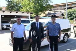SAOPĆENJE ZA JAVNOST - U  MUP-u ZDK izvršena dodjela novonabavljenih specijaliziranih vozila