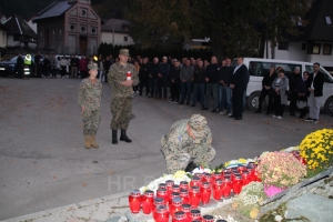 Na Dušni dan obilježena 31. obljetnice stradavanja Hrvata Vareša, položeni vijenci, održana Večer sjećanja