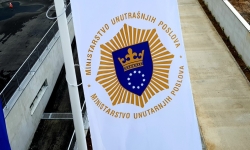U okviru akcije &quot;META IV&quot;, policijski timovi Uprave policije MUP-a ZDK, vrše pretrese na 5 lokacija na području Grada Zenica