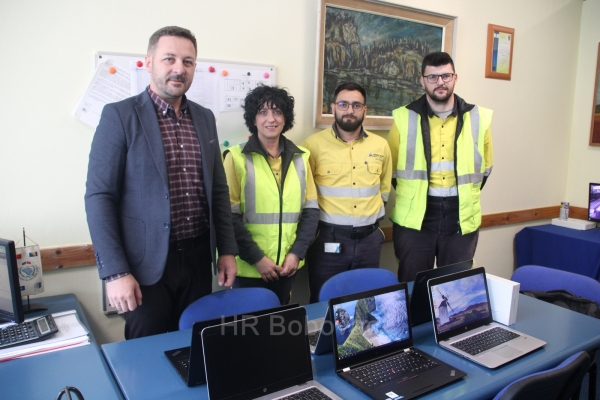 Donirano šest laptopa i tablet za MSŠ Nordbat 2