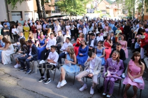 Mali maturanti OŠ Vareš završili devetogodišnje obrazovanje
