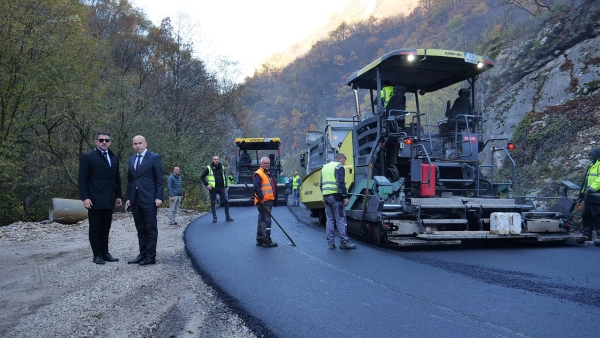 Završni radovi na dionici regionalne ceste Zenica – Babino: Vlada ZDK za rekonstrukciju puteva u Babinskom slivu ove godine izdvojila 1,5 milijuna KM