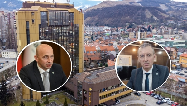 Novogodi&scaron;nja čestitka premijera Pivića i predsjedavajućeg Huskića