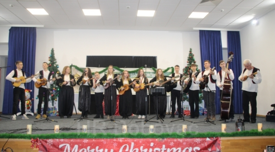 Koncert Božić u Varešu ispunio očekivanja