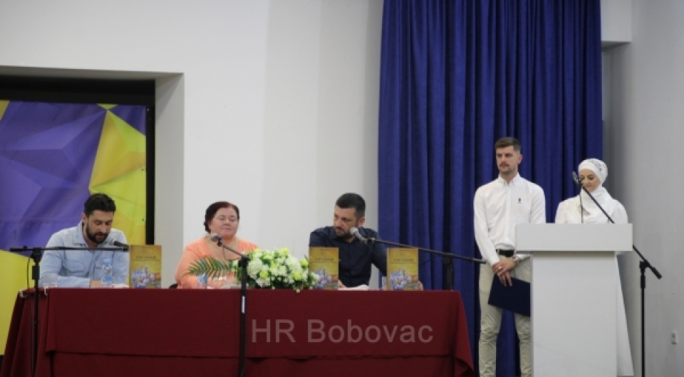 8. VAART otvoren likovnom izložbom i promocijom knjige Dženana Jusića