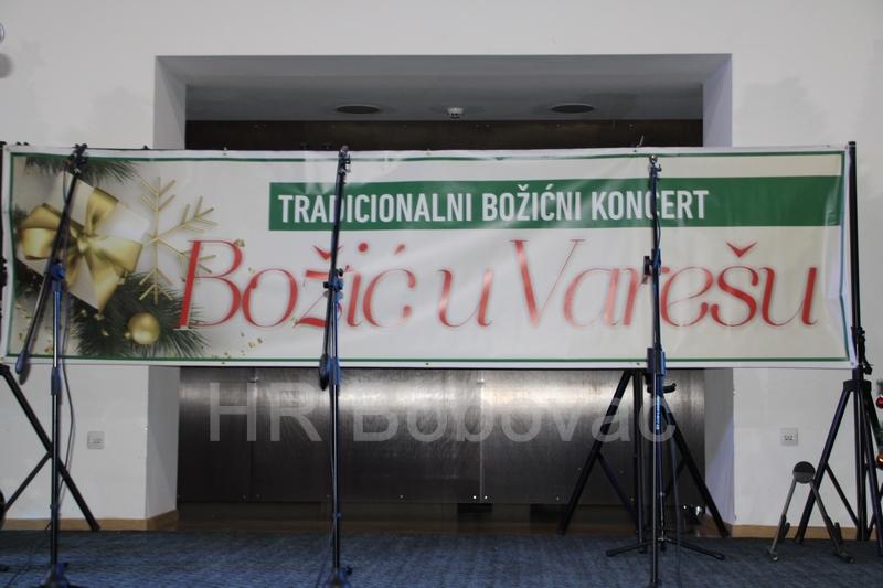 koncert-Bozic-u-Varesu-20