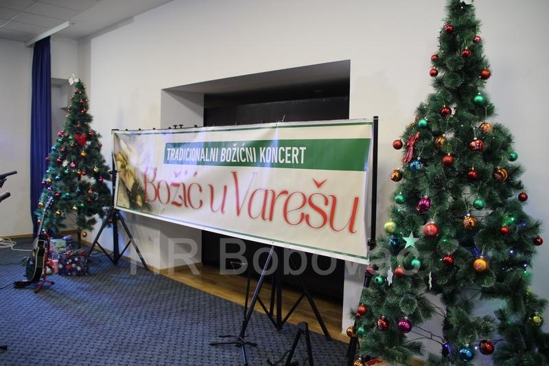 koncert-Bozic-u-Varesu-26