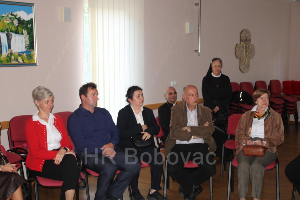 IMG7842-CovicVares