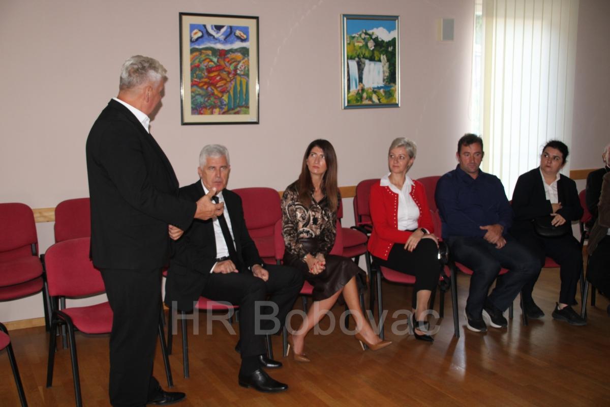 IMG7844-CovicVares