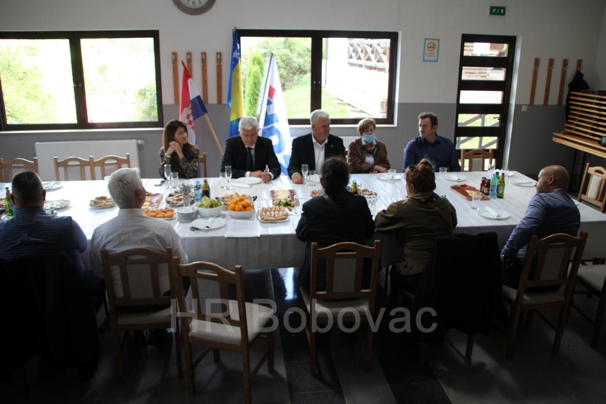 IMG7855-CovicVares