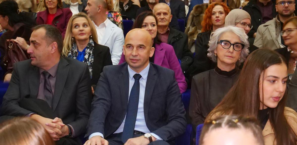 gimnazija-80-bnp-0711-8