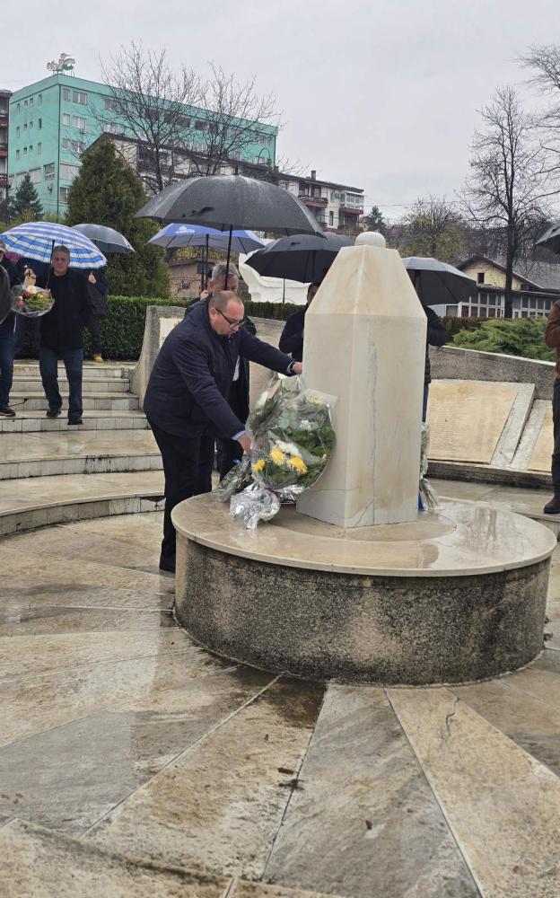 Ministar-Sirovica-na-obiljeavanju-32-godinjice-osnivanja-311-lahke-brigade-Kakanj-3