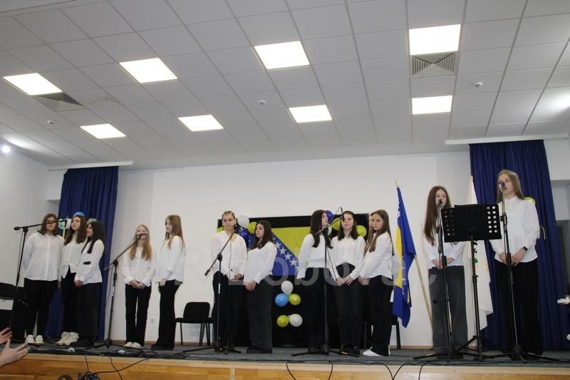 Radnicki-priredba-Dan-drzavnosti-74