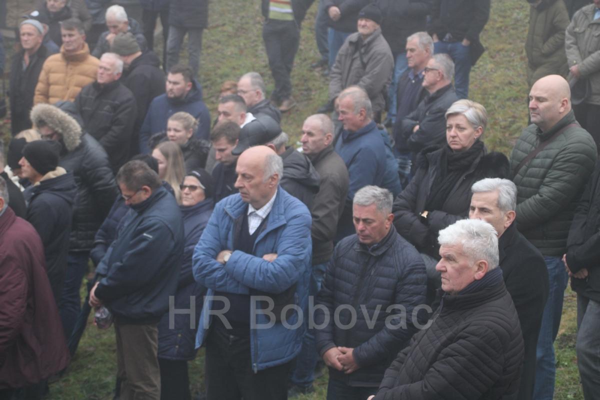 IMG9136-SahranaZdravko