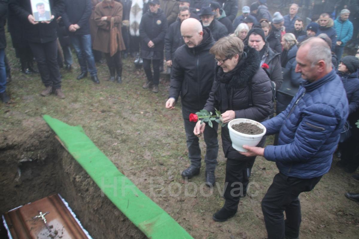 IMG9211-SahranaZdravko