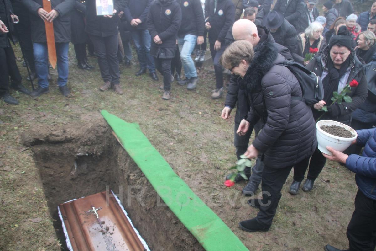 IMG9213-SahranaZdravko