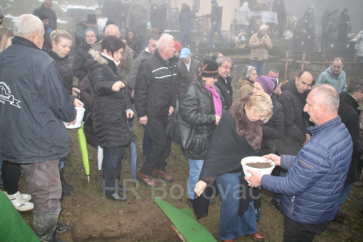 IMG9284-SahranaZdravko