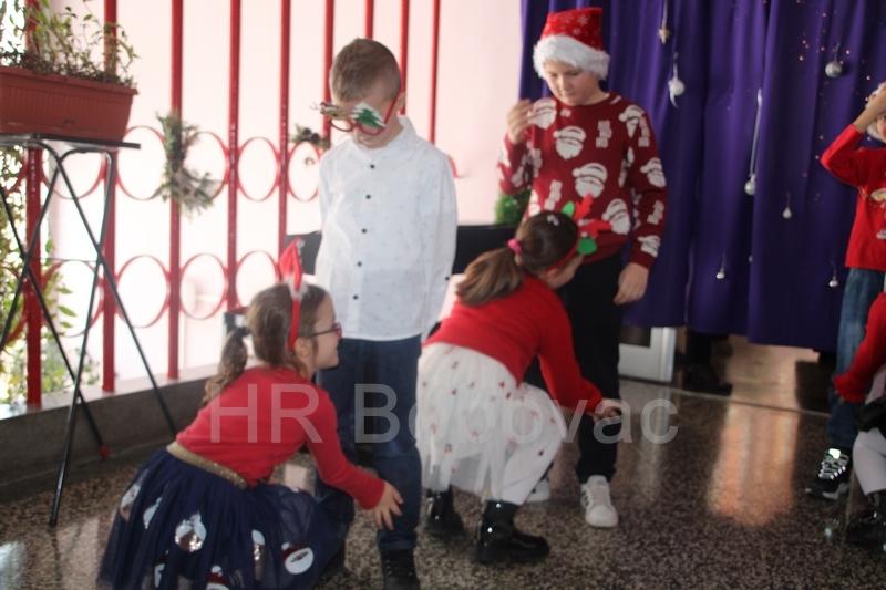 OS-Vares-Bozicna-priredba-11