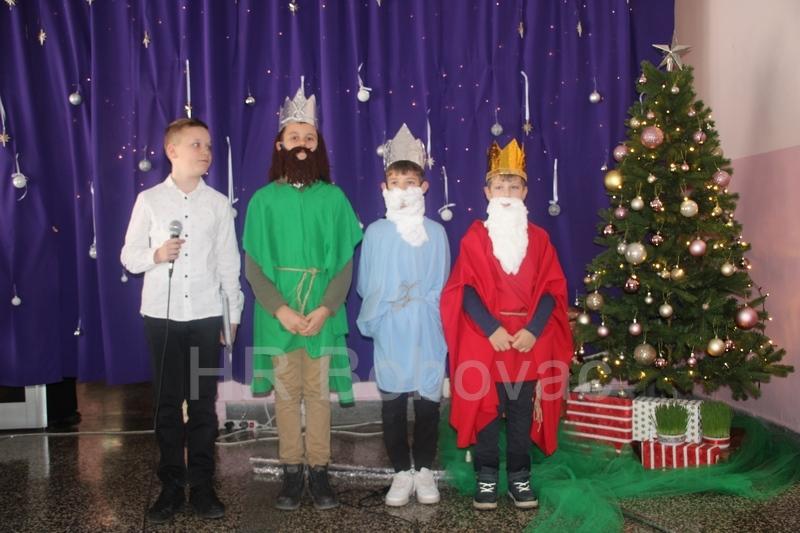OS-Vares-Bozicna-priredba-2