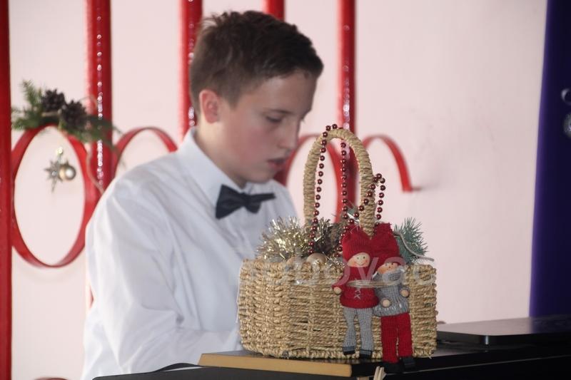 OS-Vares-Bozicna-priredba-23