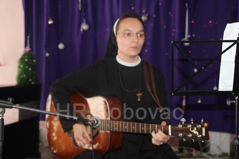 OS-Vares-Bozicna-priredba-63