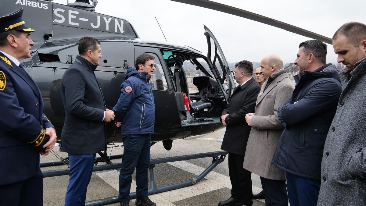 helikopter-zdk-2412-6