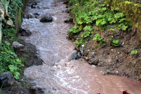 Rijeke i izvorišta nekontrolirano zamućena