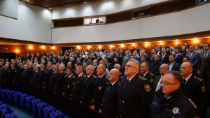 Premijer Pivić na svečanoj akademiji povodom Dana državnosti BiH: Neka nas patriotski naboj ujedinjuje i jača, nastavimo graditi i voditi domovinu ka boljoj budućnosti