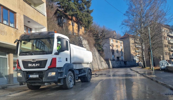 Započelo pranje i či&scaron;ćenje gradskih ulica