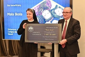 Na Diplomatskom zimskom bazaru prikupljeno 275.000 KM, Maloj školi Vareš donirano 7.000 KM