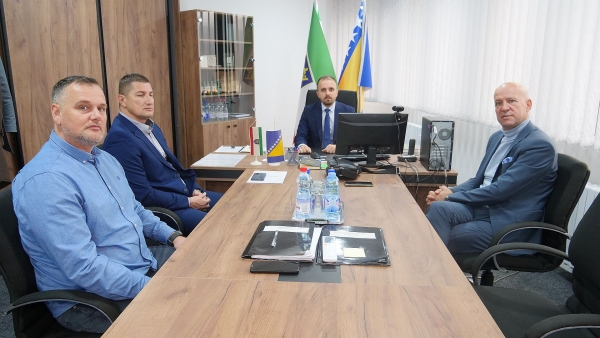 Ministar Jasmin Čajić i direktor Federalnog zavoda za agropedologiju Dženan Vukotić potpisali sporazum o suradnji: U pripremi nova karta upotrebne vrijednosti zemljišta