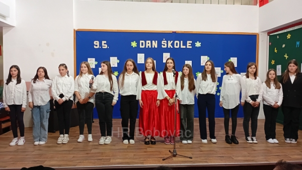 Osnovna škola Vareš Majdan proslavila 129 godina postojanja uz svečanu priredbu