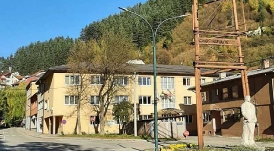 Iz Biltena PS Vareš - alkoholizirana osoba narušila javni red i mir, konzumiranje narkotičkih sredstava